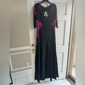 NWT Naeem Khan MSRP $1195 Black Dress Maxi Evening Gown with Pink Floral Accents